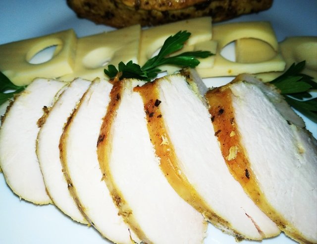 Ֆիլե հավի կրծքամսով